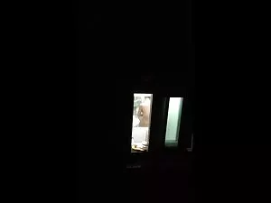 آلنا جوان و پرجنب و  ...