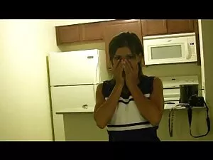 نوجوان شیرین گربه تر ...