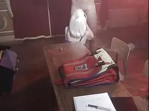 گلوی محبوب من خفه می ...